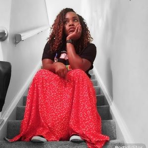 Meet your Posher, Renita